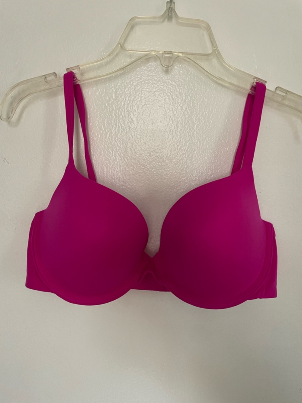 SKIMS Fuchsia Molded Underwire Push-up Bra